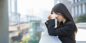 一人で抱え込む